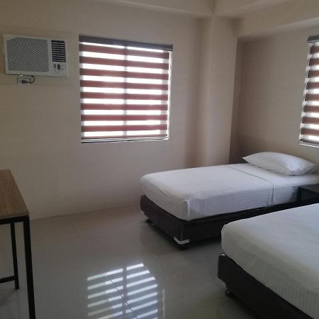 Eon Centennial Express Hotel ايلويلو المظهر الخارجي الصورة